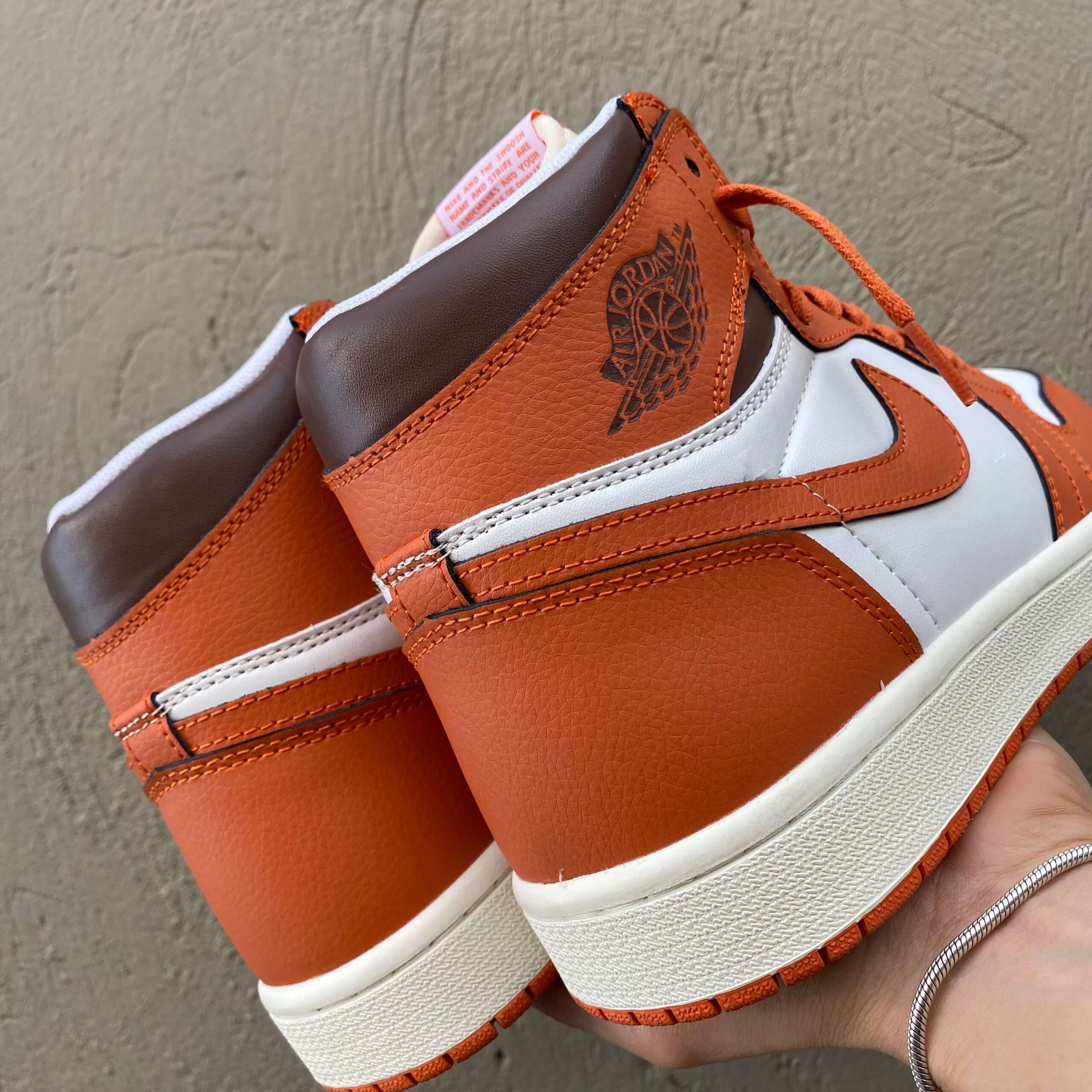Jordan Retro 1 Naranja (2)