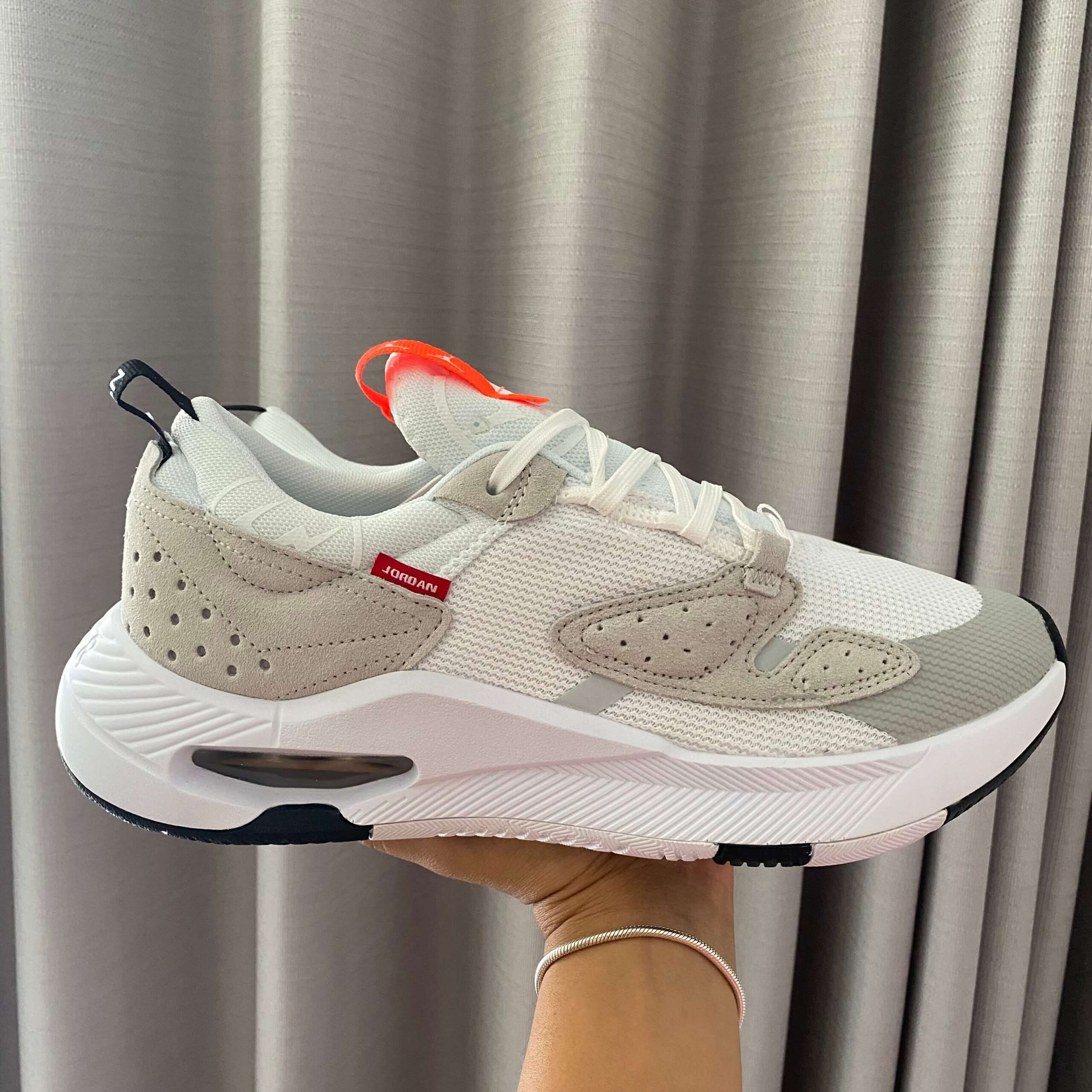 Jordan Air Cadence (4)