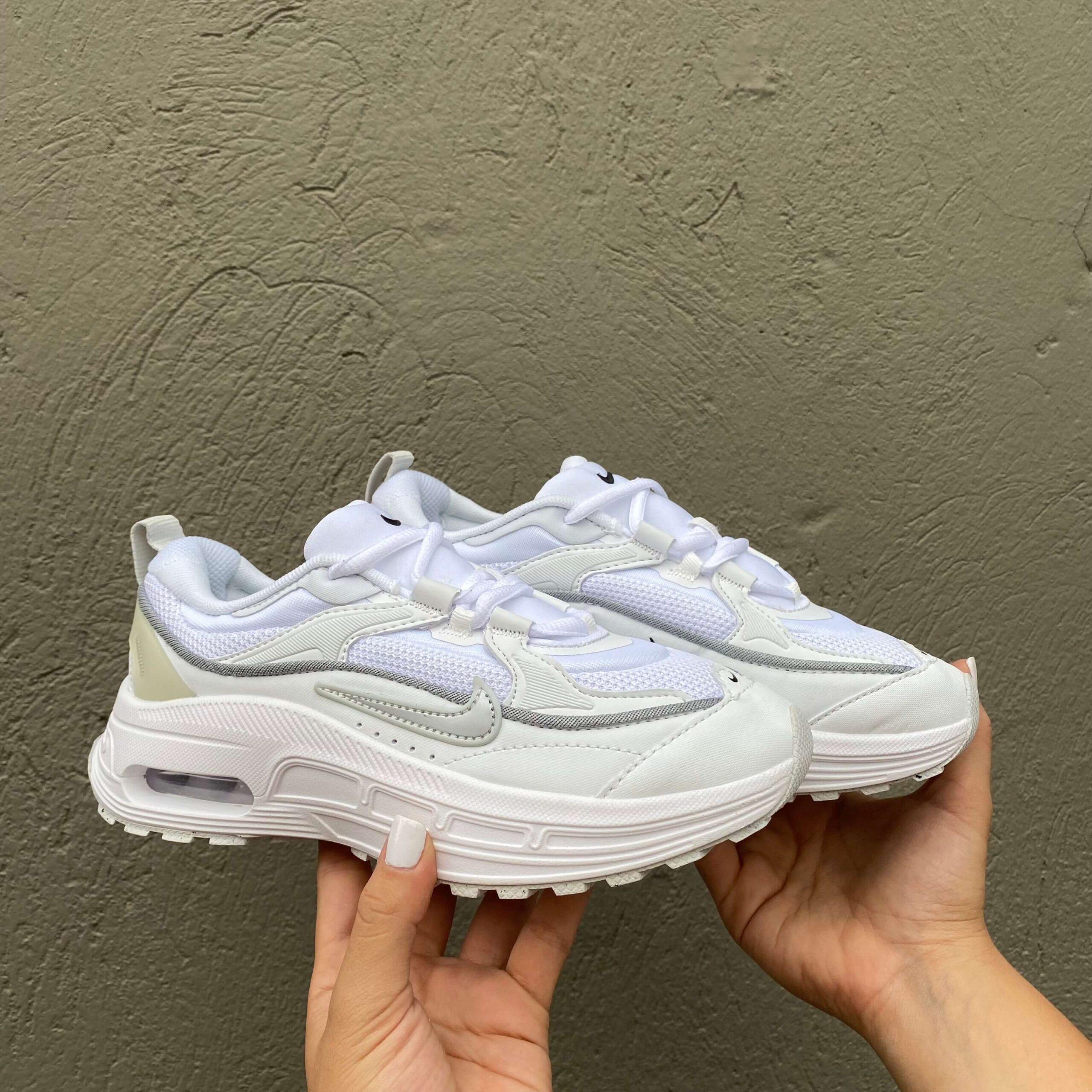 Nike Air Max Bliss Blanco Réplica AAA (4)
